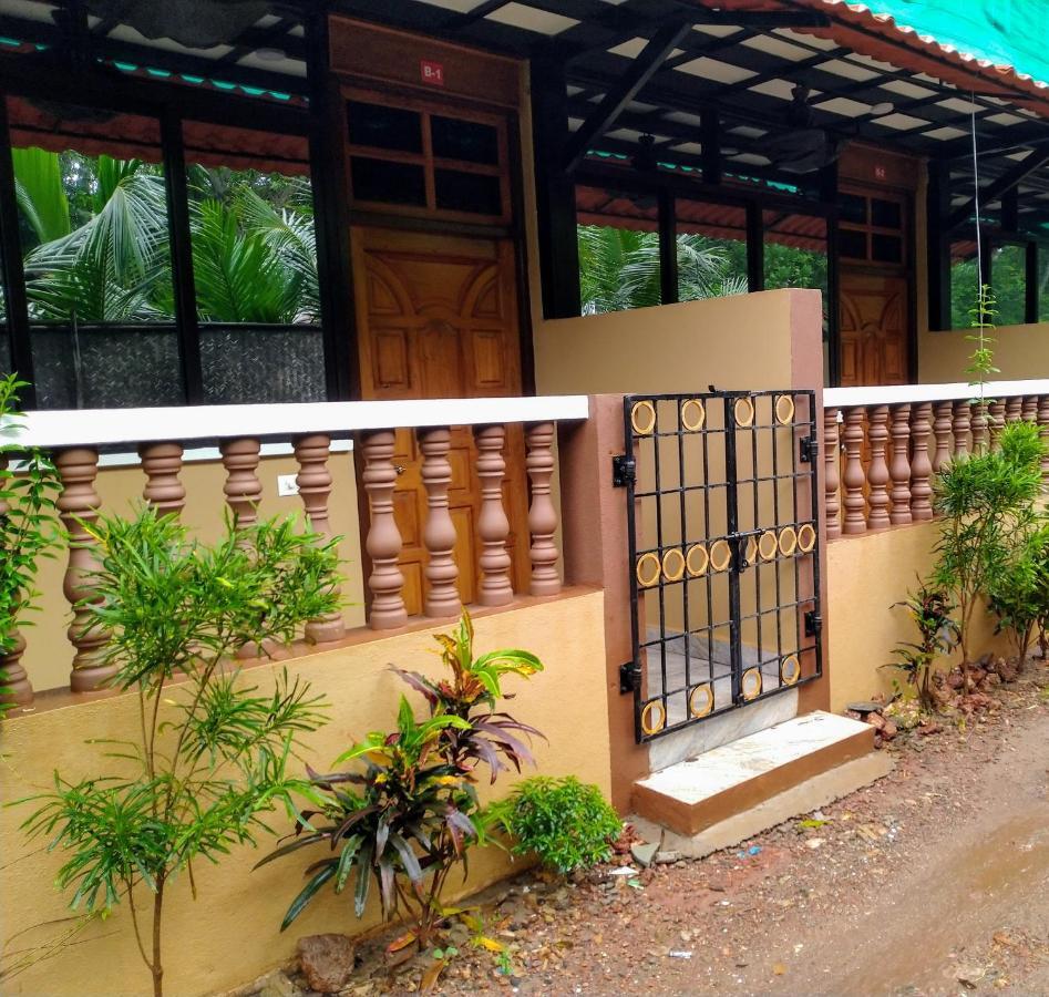 Shawn'S The Morjim Enclave Exterior foto